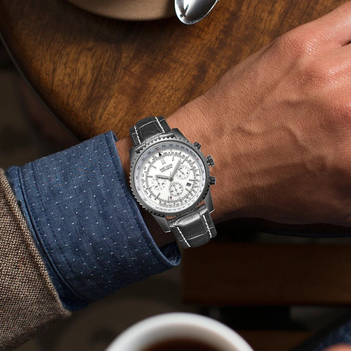 MEGIR Fashion Leather Strap Quartz Watches Waterproof Luminous Men Casual Sport Wristwatch Date Clock Chronograph Reloj Hombre